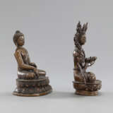 Zwei Bronzefiguren des Buddha Shakyamuni und Vajradhara - фото 2