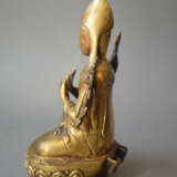 Feuervergoldete Bronze des Tsongkhapa auf einem Lotus - Foto 2