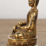 Bronze des Buddha Shakyamuni mit Inschrift - photo 2