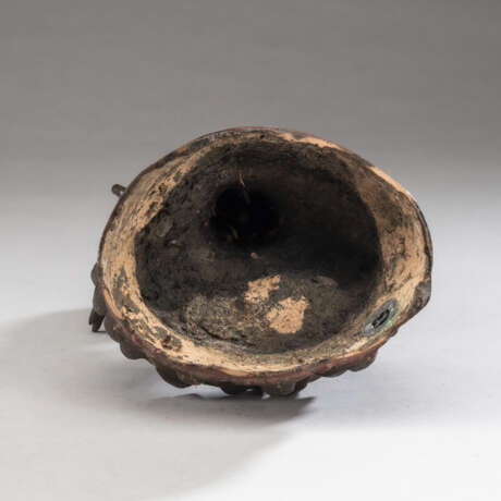 Bronze des Guanyin auf einem Lotos - фото 3