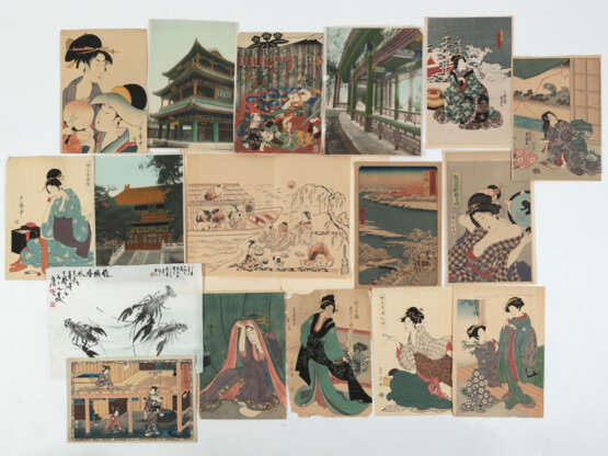 Tuschmalerei mit Garnelen, drei Großformat-Farbfotos aus Peking und 13 japanische Farbholzschnitte/Nachdrucke - Foto 1