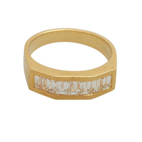 Ring mit 7 Diamantbaguettes, zusammen ca. 0,8 ct, - Foto 1