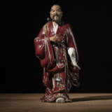 Polychrom glasierte 'Shiwan'-Keramikfigur des Lü Dongbin - photo 1