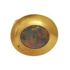 Ring mit schwarzem Opal, oval,