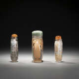 Drei innen bemalte Glas-Snuffbottles mit Darstellung von Hofdamen - photo 2