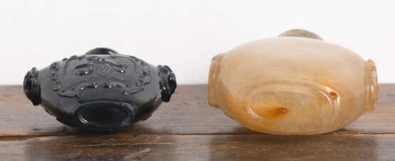 Zwei Snuffbottles aus Achat und Quarz - Foto 3