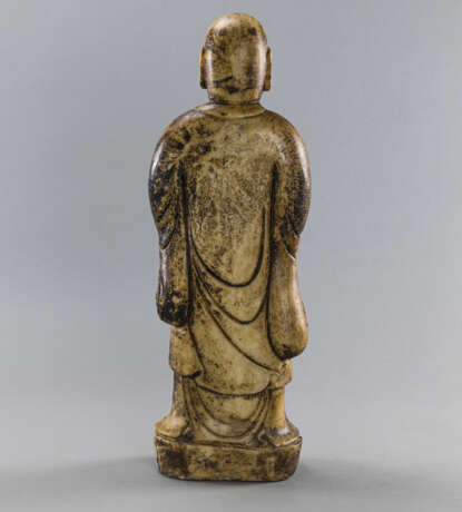 Figur eines Mönchs aus Speckstein mit Gebetskette - Foto 3
