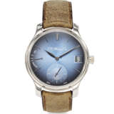 H. MOSER & CIE, REF. 1341-0207, ENDEAVOR, A VERY FINE 18K WHITE GOLD PERPETUAL CALENDAR WRISTWATCH WITH POWER RESERVE - Foto 1