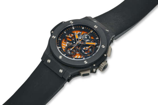 HUBLOT, REF. 310.C1.1190.RX.AB010, BIG BANG AERO BANG, A LIMITED EDITION CERAMIC AND TITANIUM CHRONOGRAPH WRISTWATCH WITH DATE, NUMBERED 238 OUT OF 500 EXAMPLES - фото 2