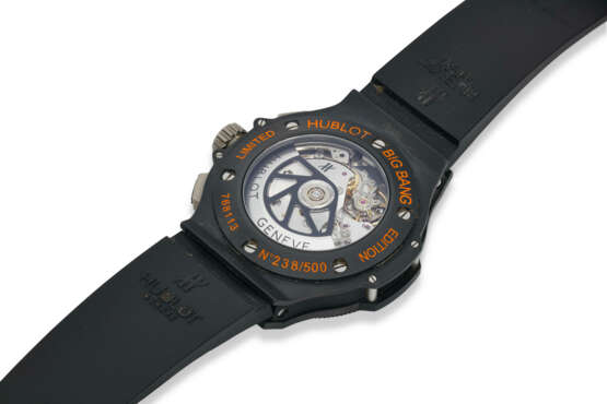 HUBLOT, REF. 310.C1.1190.RX.AB010, BIG BANG AERO BANG, A LIMITED EDITION CERAMIC AND TITANIUM CHRONOGRAPH WRISTWATCH WITH DATE, NUMBERED 238 OUT OF 500 EXAMPLES - Foto 3