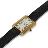CARTIER, REF. 15716, “STEPPED” TANK NEW YORK, A 14K GOLD-PLATED “JUMBO” SIZED WRISTWATCH - photo 2
