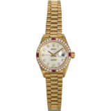 ROLEX, REF. 69068, DATEJUST, AN 18K YELLOW GOLD, DIAMOND, AND RUBY-SET WRISTWATCH WITH DATE - Foto 1