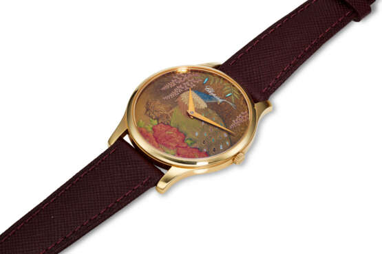 CHOPARD, REF. 161902-5049, L.U.C. XP URUSHI “SKY PEACOCK,” A VERY FINE 18K ROSE GOLD WRISTWATCH WITH HANDMADE JAPANESE URUSHI AND MAKI-E LACQUERED DIAL - фото 2