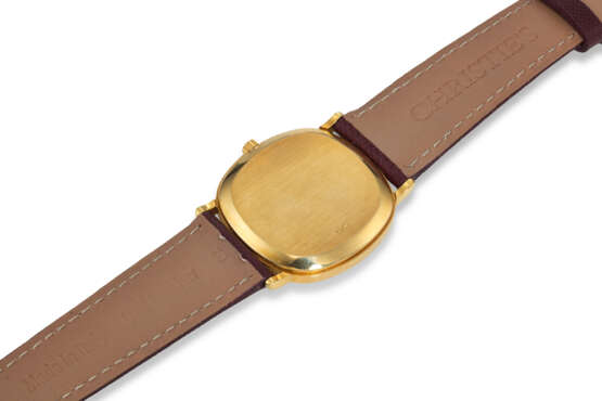 PATEK PHILIPPE, REF. 3734, GOLDEN ELLIPSE, AN 18K YELLOW GOLD CUSHION-SHAPED WRISTWATCH WITH DATE - фото 3