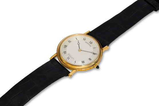 BREGUET, RETAILED BY DICKSON, CLASSIQUE, A RARE 18K YELLOW GOLD WRISTWATCH - фото 2