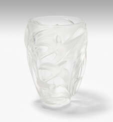 Lalique, Vase "Martinets"