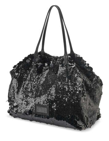 A BLACK SEQUIN AND PAILLETTE TOTE - фото 2