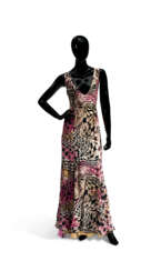 A PRINTED SILK CHARMEUSE EVENING DRESS WITH PINK AND GOLD BEAD AND SEQUIN DETAILS