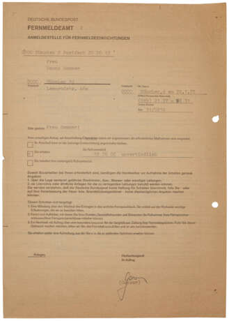 HER 1975 PERFORMANCE RIGHTS SOCIETY APPLICATION WITH A RARE VERSION OF HER SIGNATURE - фото 6