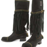 TWO PAIRS OF SUEDE HIGH BOOTS - фото 3