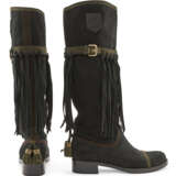 TWO PAIRS OF SUEDE HIGH BOOTS - фото 4