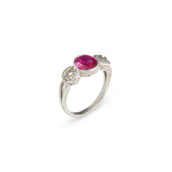 BAGUE RUBIS ET DIAMANTS