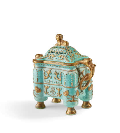 A GILT-DECORATED TURQUOISE-GLAZED CENSER AND COVER, TULU - photo 2