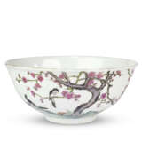 A FAMILLE ROSE 'MAGPIE' BOWL - photo 1