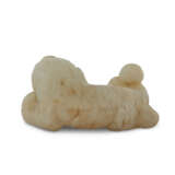 A WHITE AND RUSSET JADE 'BOY AND BUDDHIST LION' GROUP - photo 2