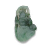 A JADEITE 'DOUBLE-GOURD' PENDANT - фото 1