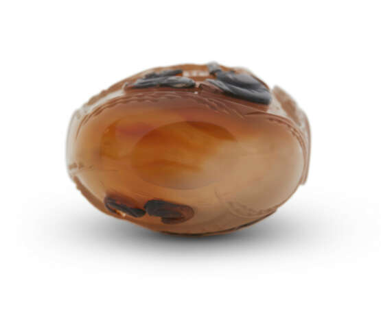 AN AGATE SNUFF BOTTLE - фото 3