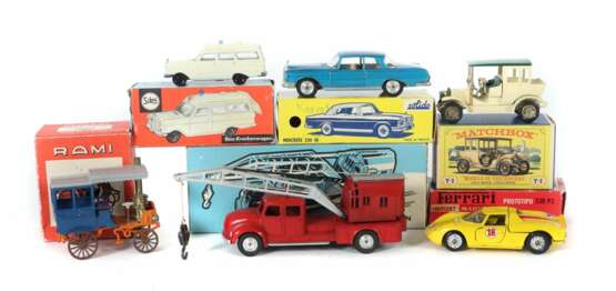 6 Modellfahrzeuge meist 1960er Jahre, 1x Solido, Nr. 12 - фото 1