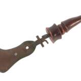 Trumbash-Messer mit figürlichem Griff Stamm der Mangbet - photo 1