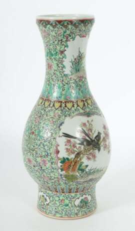 ''Famille Vert''-Vase China, Porzellan mit Emaillefarbe - Foto 3