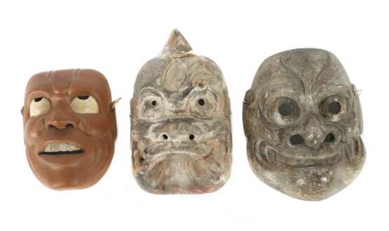 Drei Theatermasken wohl Japan, No-Masken, Holz geschnit - photo 1