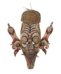 Dayak-Maske Borneo, Holz geschnitzt und ornamental bema