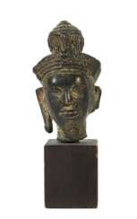 Bronzekopf des Vishnu im Khmer-Stil Kambodscha, Bronze