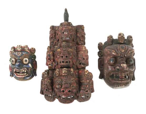 2 Tanzmasken und eine Schnitzerei Tibet, Holz geschnitz - Foto 1