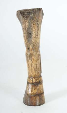 Figürliche Knochenschnitzerei afrikanisch?, Standfigur - photo 2