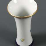 Trompetenvase mit Blumendekor Meissen, 1972-80, Porzell - photo 3