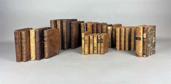 Konvolut fremdsprachige Bücher, 28 Stück, 1715 - 1904 - Foto 1