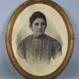 Portrait einer Frau um 1900 - Foto 1