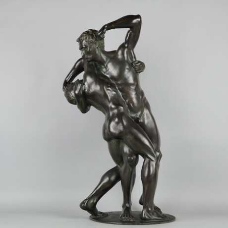 Imposante Figurengruppe kämpfender Männerakte aus Bronze von Wilhelm Julius Frick Anf. 20. Jhd. - Foto 2