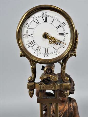 Figuren Schwingpendel Uhr, Frankreich um 1880 - Foto 2