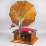Grammophon "His Masters Voice", um 1900 - Foto 2