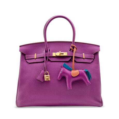 A VIOLET TOGO LEATHER BIRKIN 35 WITH GOLD HARDWARE - photo 1