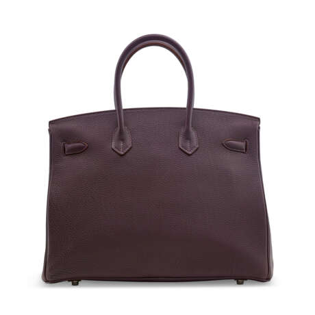 A RAISIN TOGO LEATHER BIRKIN 35 WITH GOLD HARDWARE - Foto 3