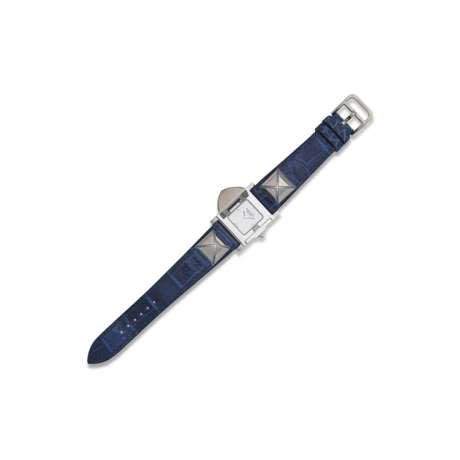 A SAPPHIRE SET MÉDOR QUARTZ WATCH WITH SHINY BLEU SAPHIR ALLIGATOR STRAP - photo 1