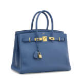 A BLEU AGATE CLÉMENCE LEATHER BIRKIN 35 WITH GOLD HARDWARE - Foto 3