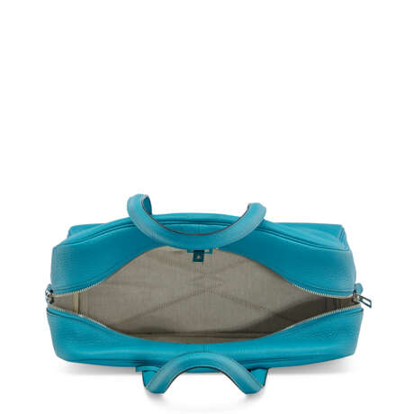 A TURQUOISE CLÉMENCE LEATHER VICTORIA 36 WITH PALLADIUM HARDWARE - photo 5